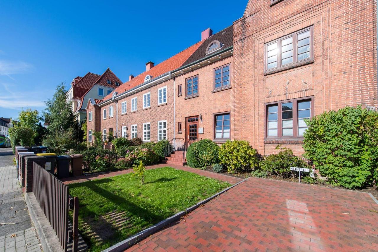 Fewo1846 - Heimspiel - Komfortable Wohnung Mit 2 Schlafzimmern Und Sonnigem Garten Flensburg Exterior photo